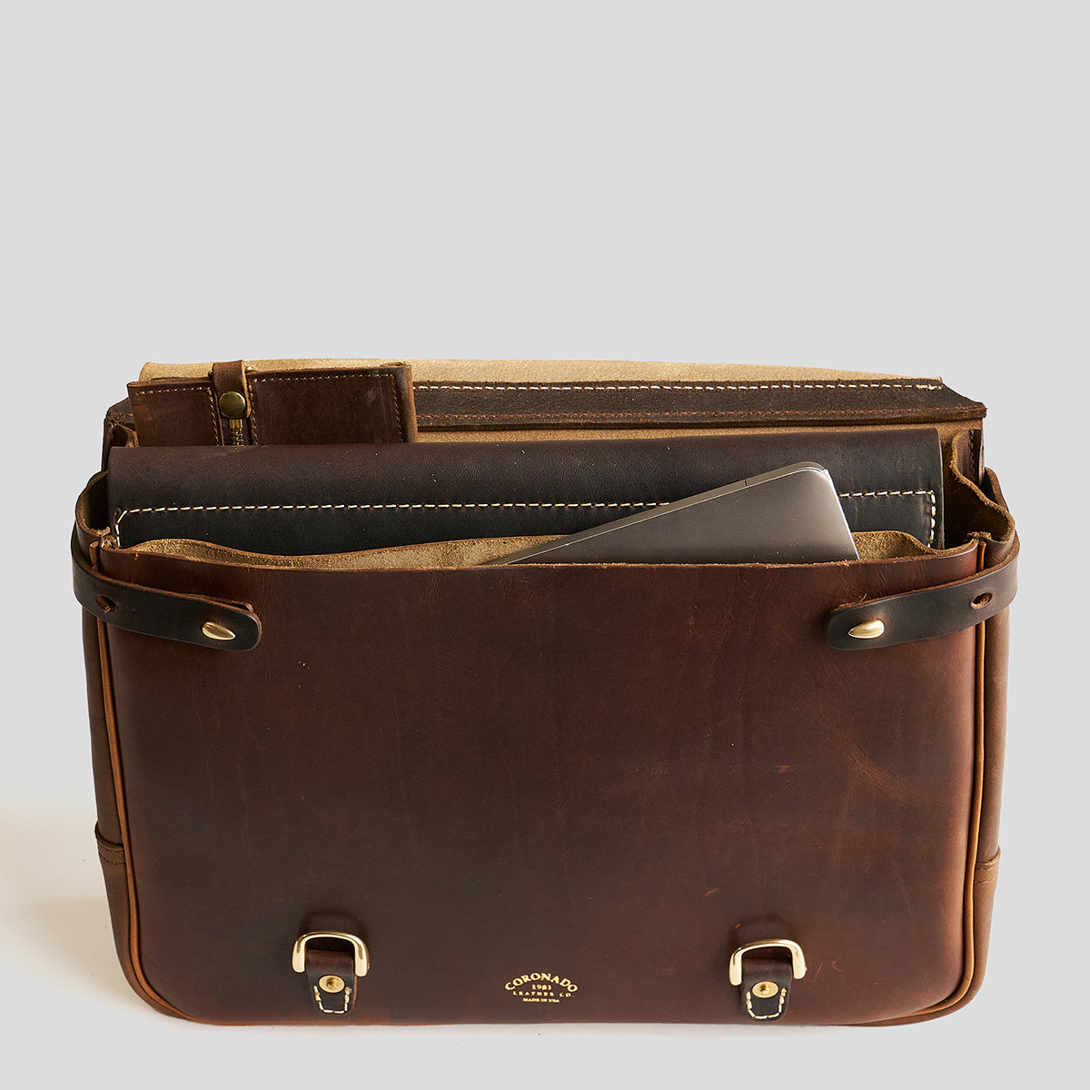 Vintage Horween® Mailbag #130 | Brown