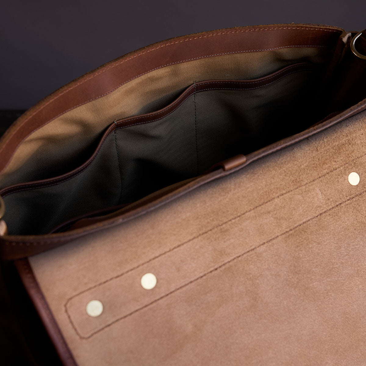 No.201 Messenger | Americana Brown