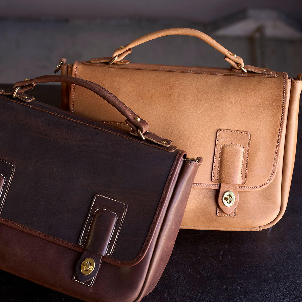 No.201 Americana Messenger | Horween® Natural