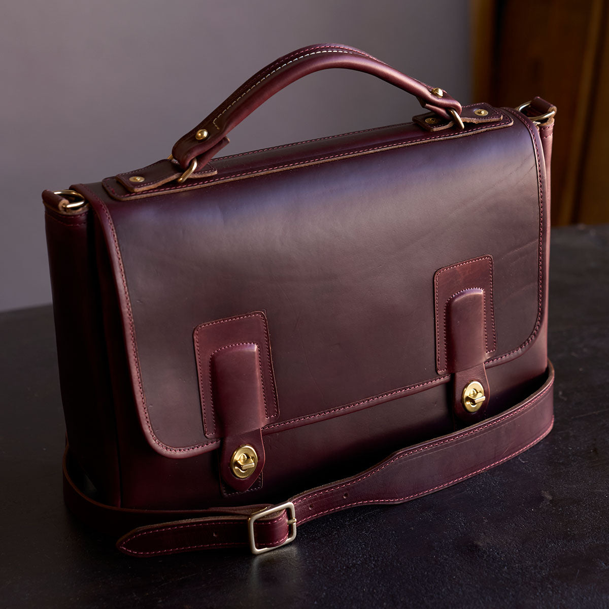 No. 201 Chromexcel® Messenger & Shell Cordovan | Color #8