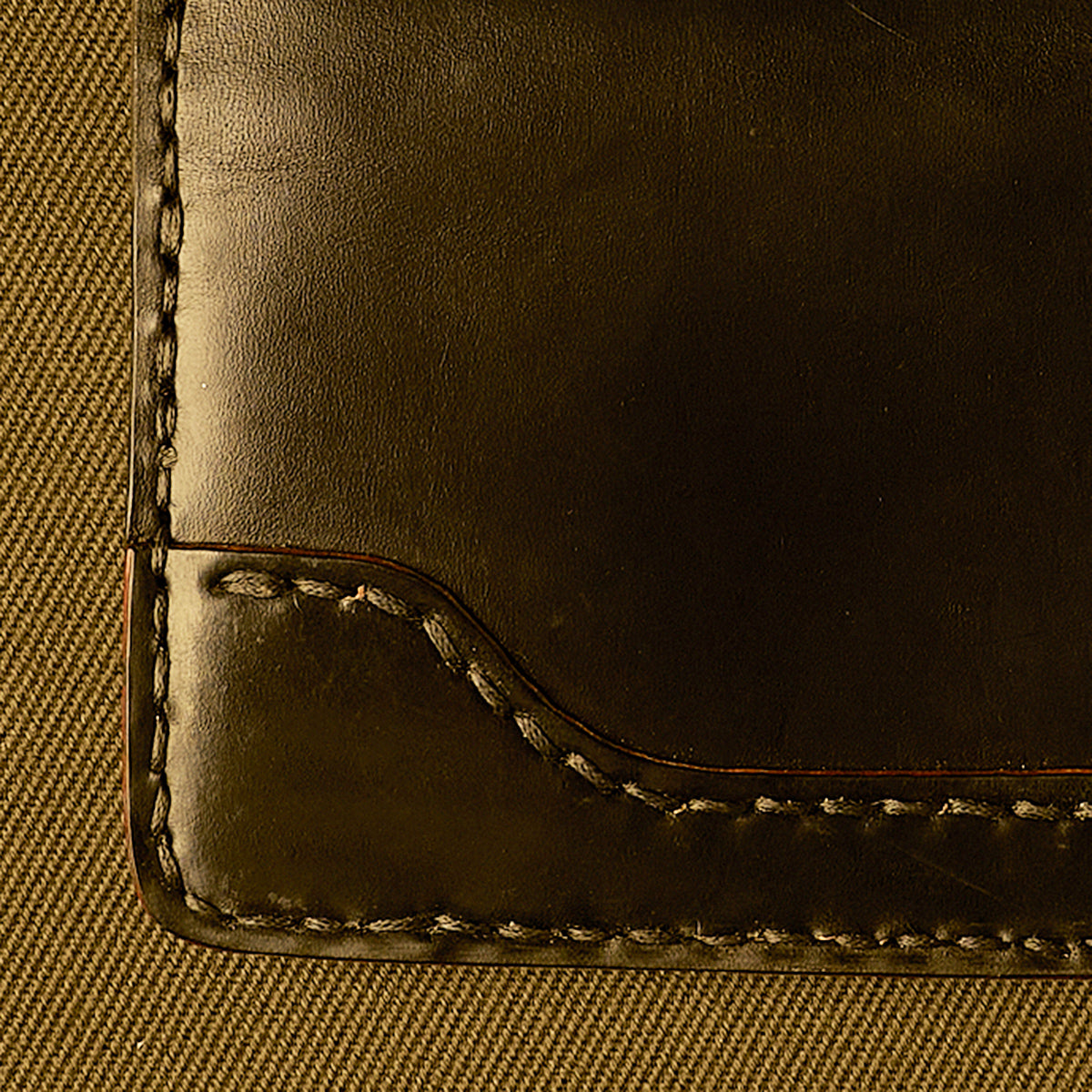 No.830 Garrison Shell & Horse Long Wallet | Black