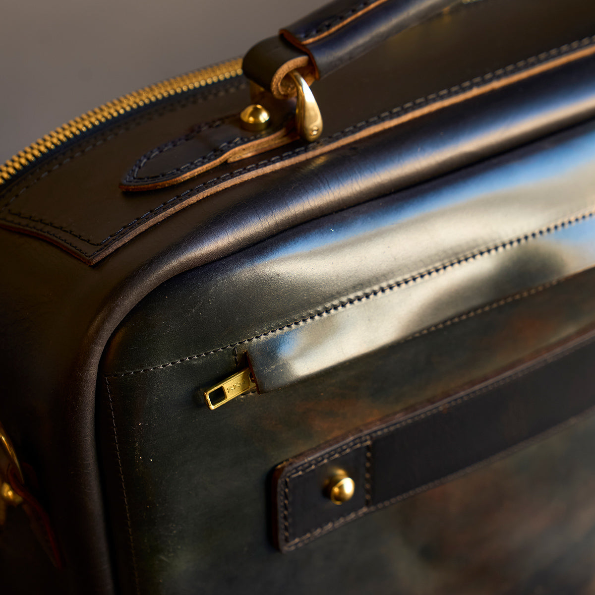 No.541 Chicago Shell Briefcase | Horween® Marbled Black