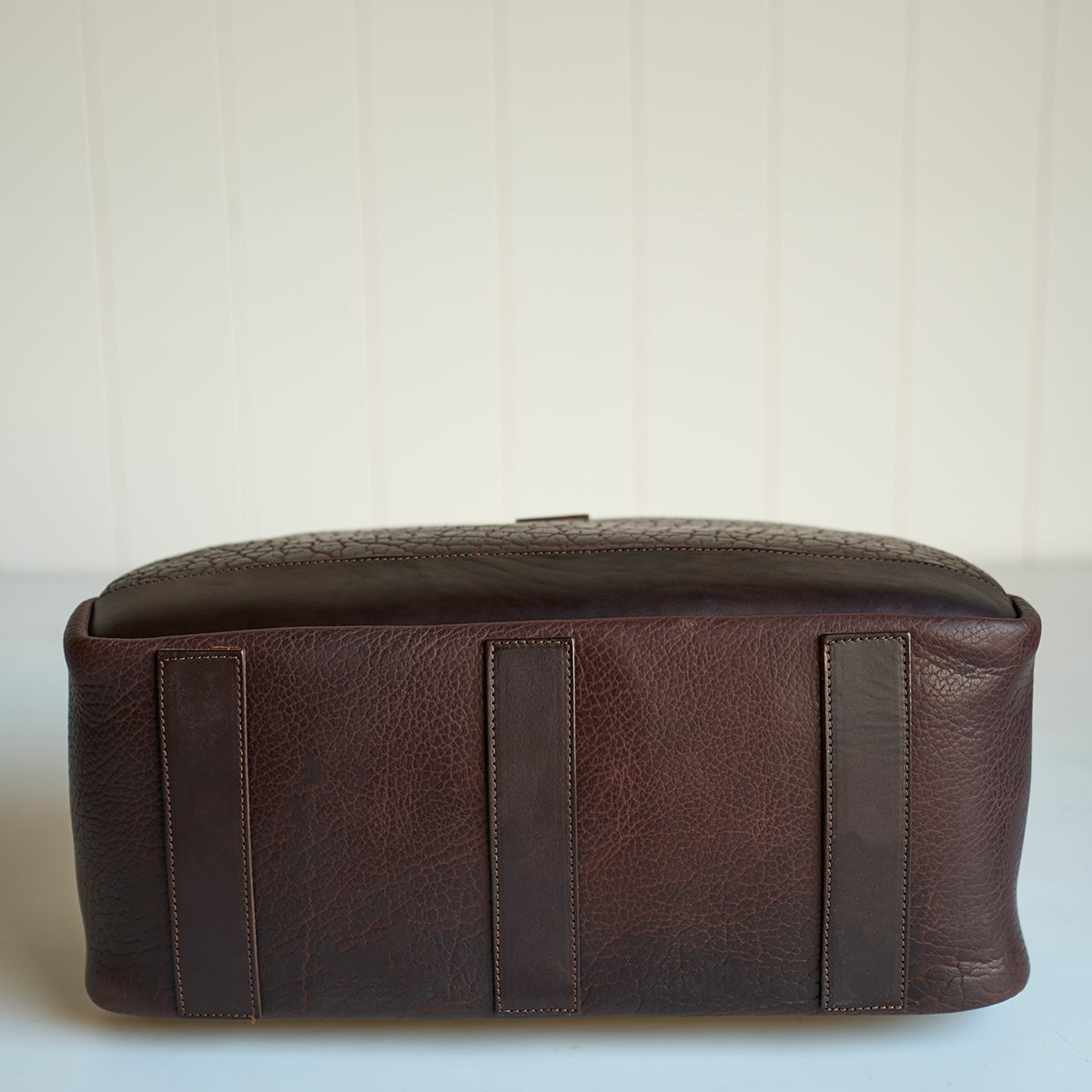 No.550 Weekender | LE Bison Dark Brown