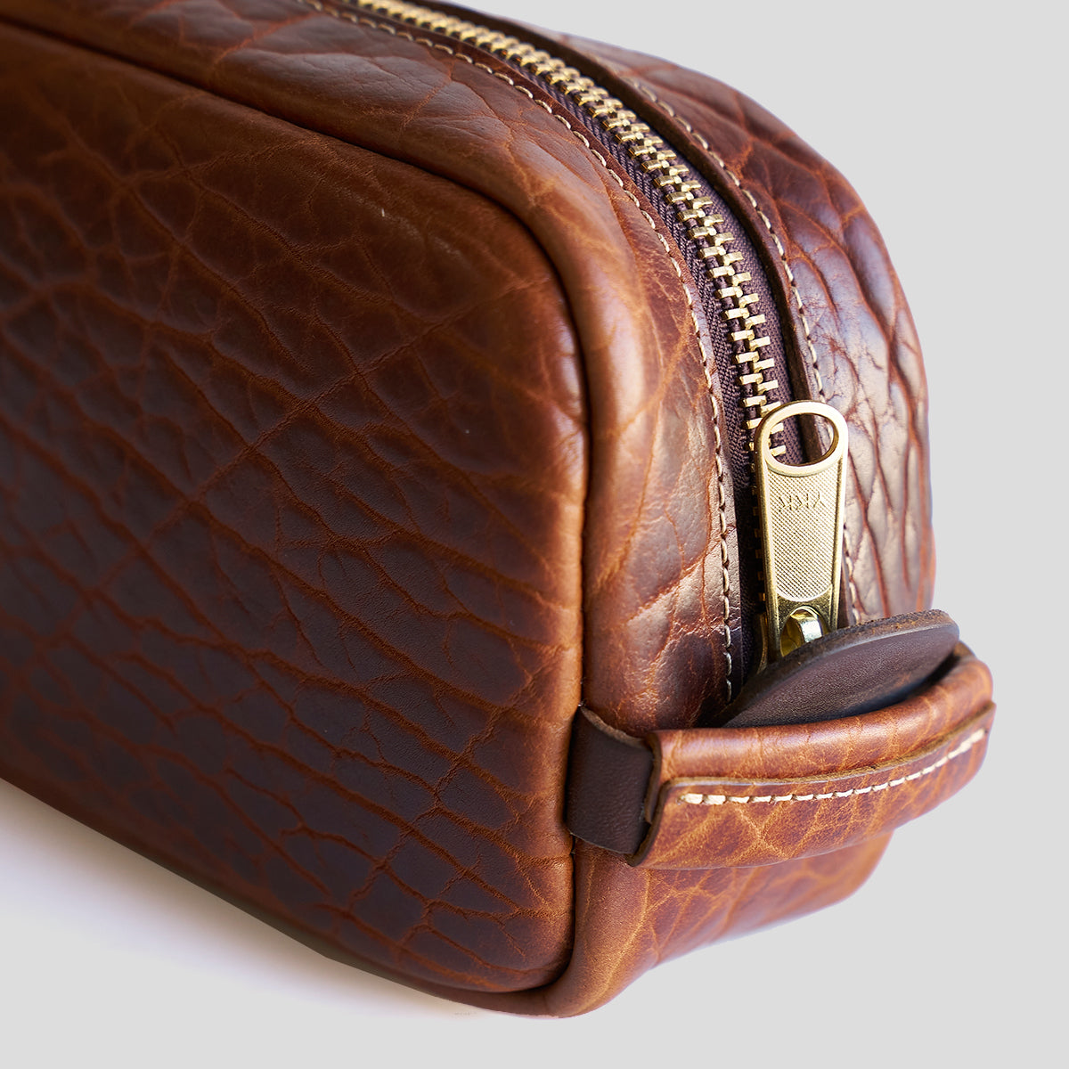 No.599 Utility Dopp | Bison Walnut