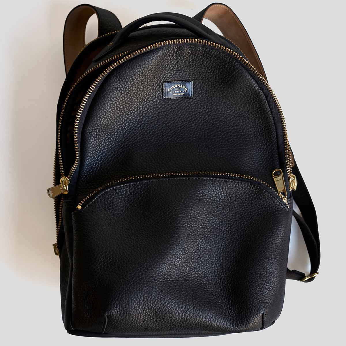 No.950 Clark II Backpack | Olive-Tanned Black Bullhide