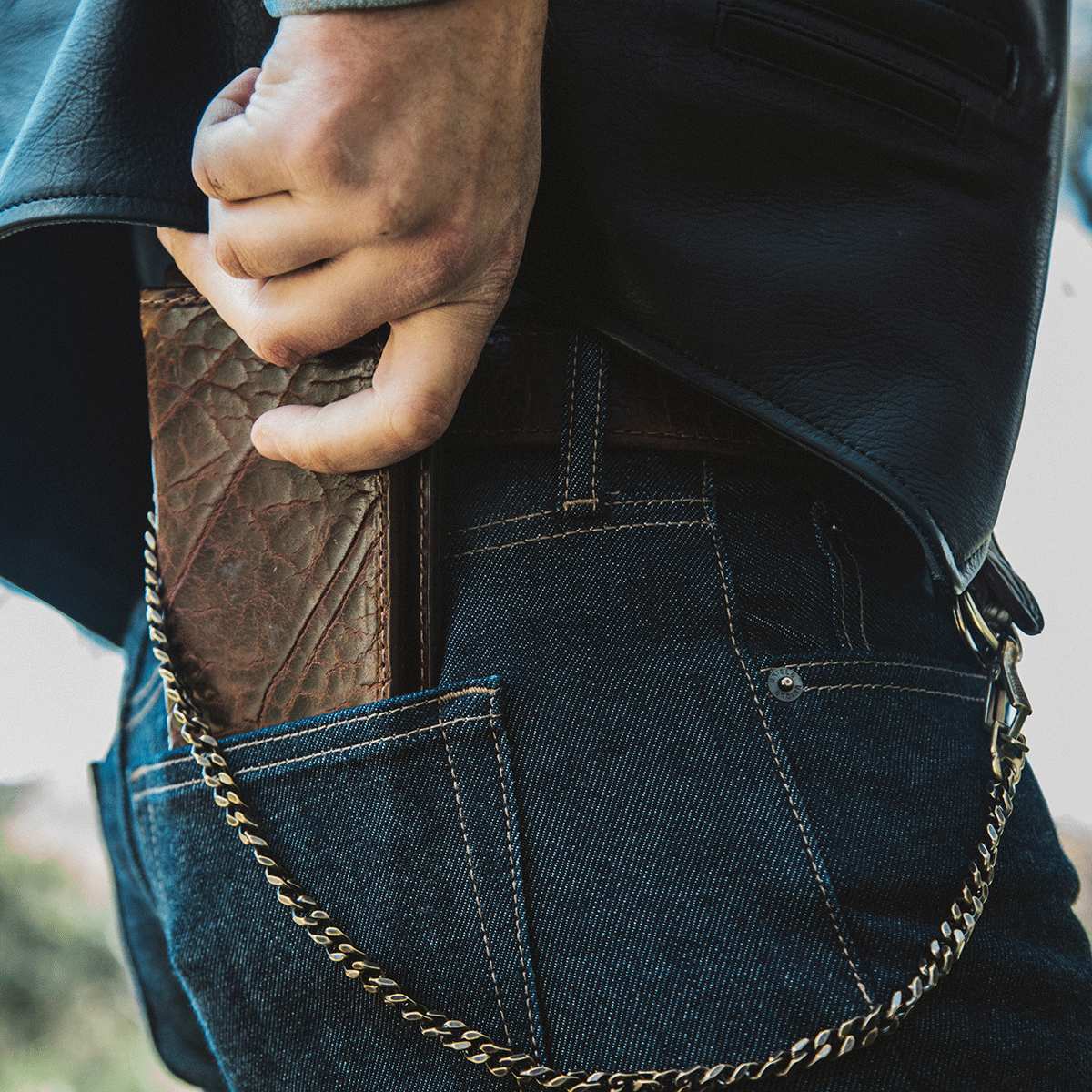 NO.830 Long Wallet | Shrunken Bison Black