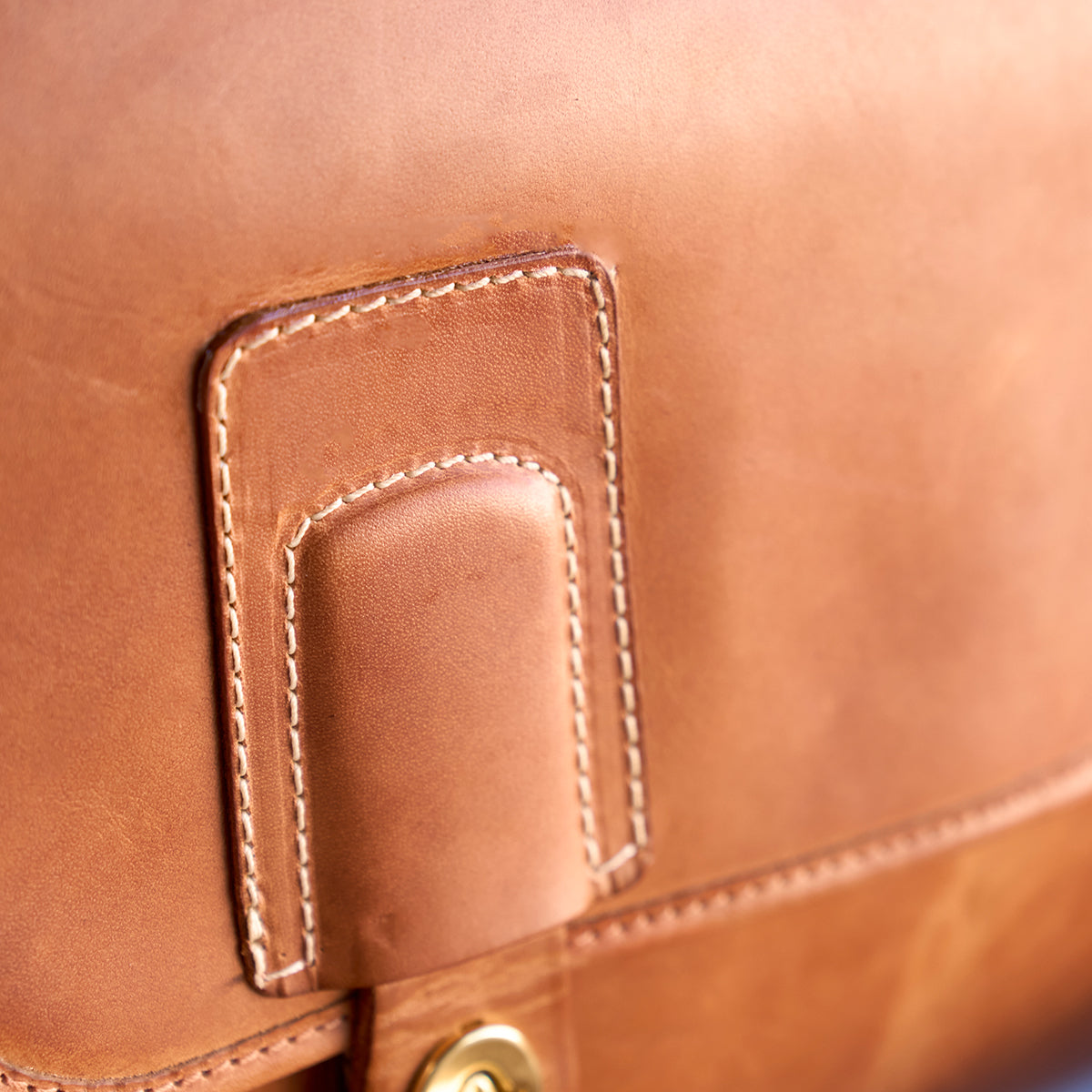 No.201 Americana Messenger | Horween® Natural
