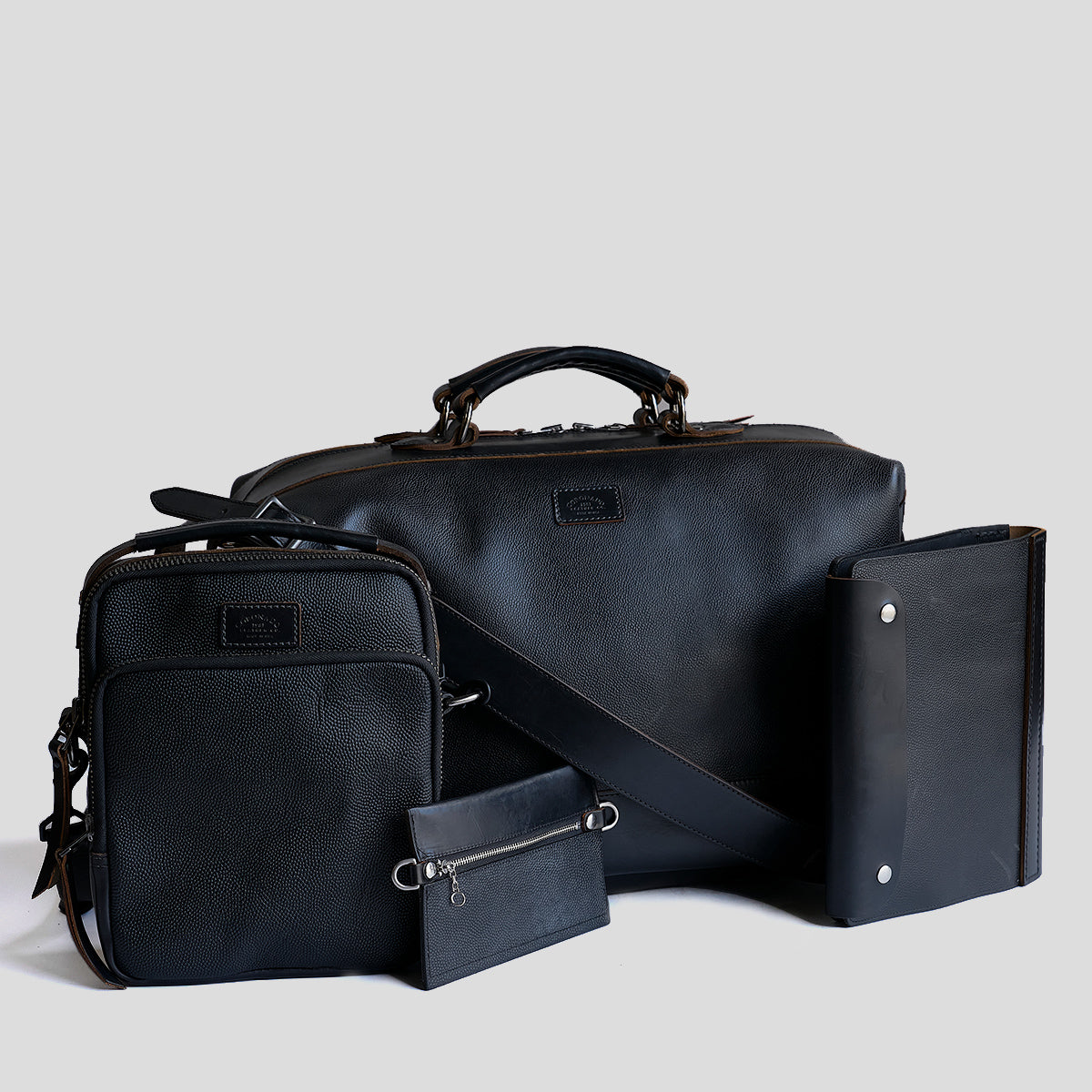 No.300 Field Duffel Horween Football Black | LE x5 Made