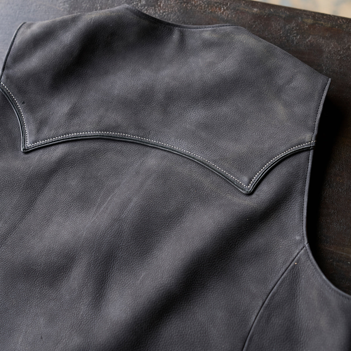 No.484 Vaquero Vest | Charcoal Nubuck