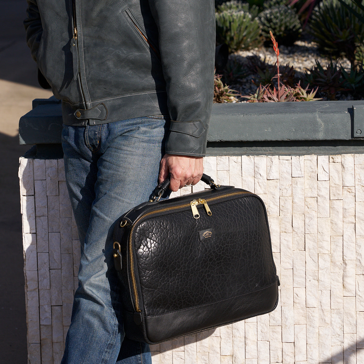 No.540 Attaché Case | LE Bison Black