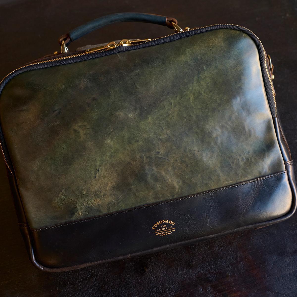 No.541 Chicago Shell Briefcase | Horween® Marbled Black