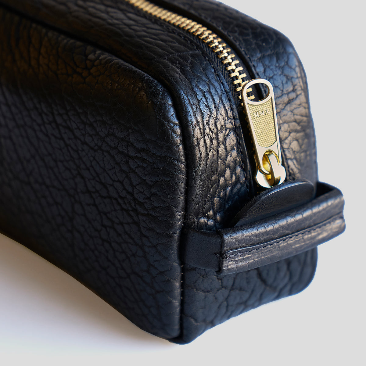 No.599 Utility Dopp | Bison Black