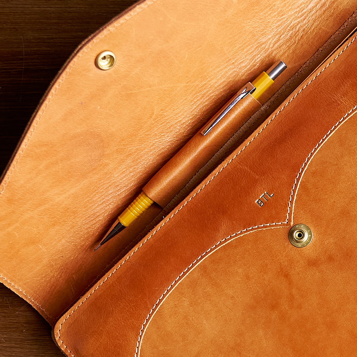 No.812 B5 Portfolio | Horween® Timber Tanned Calf
