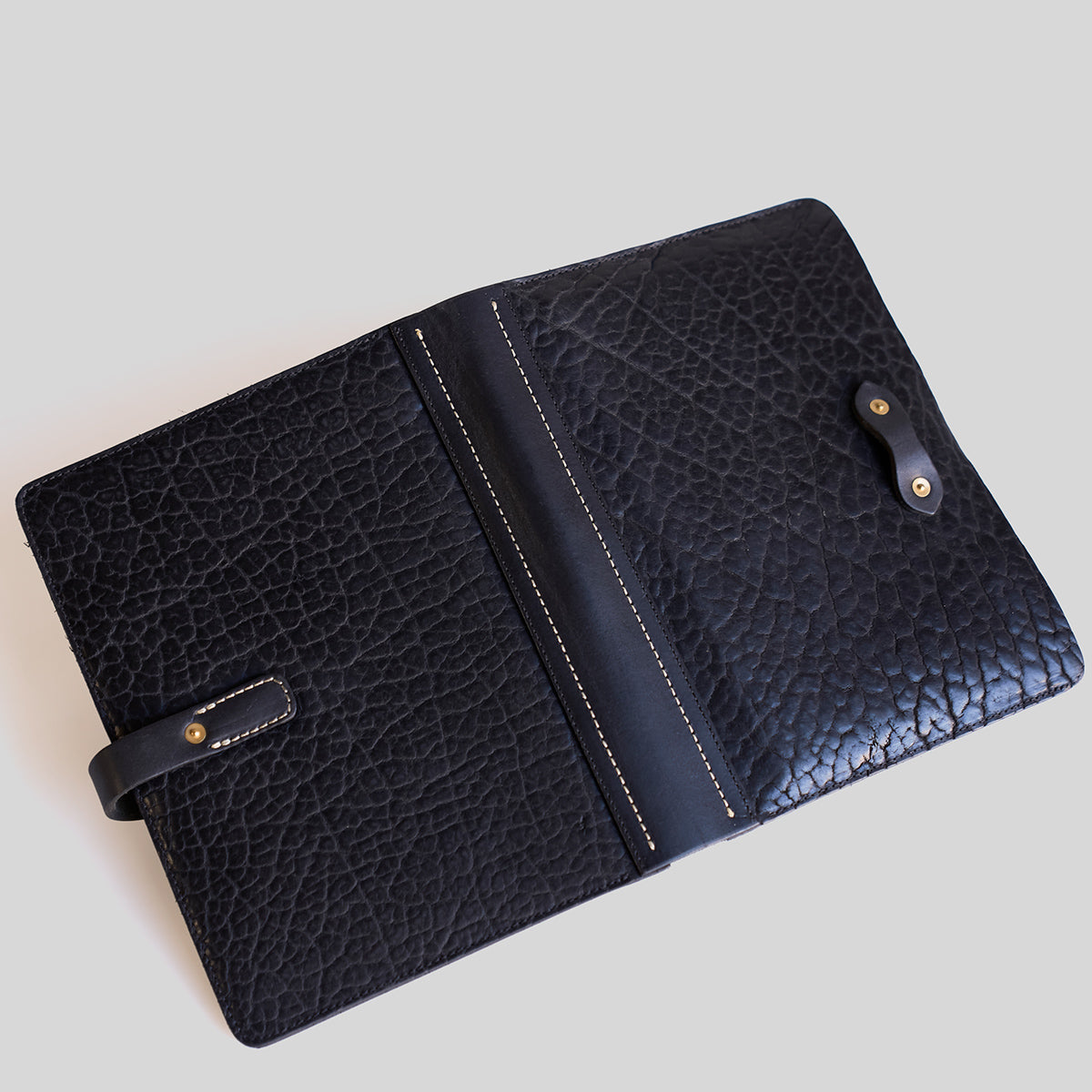 No.820 Portfolio A5 | Shrunken Bison Black
