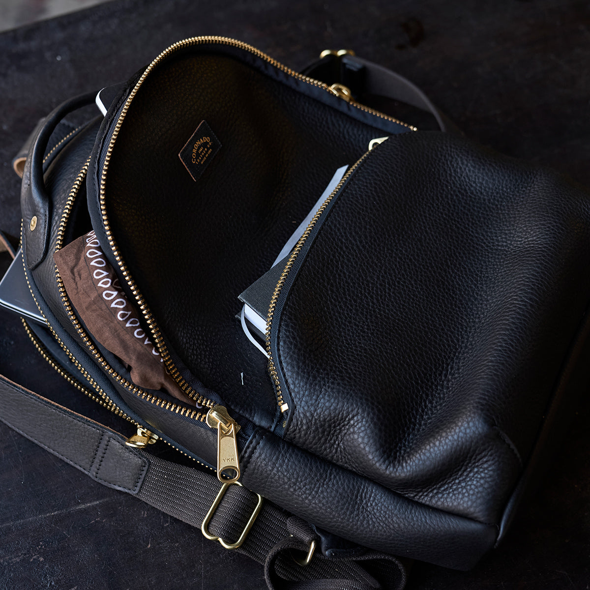 No.950 Clark II Backpack | Olive-Tanned Black Bullhide