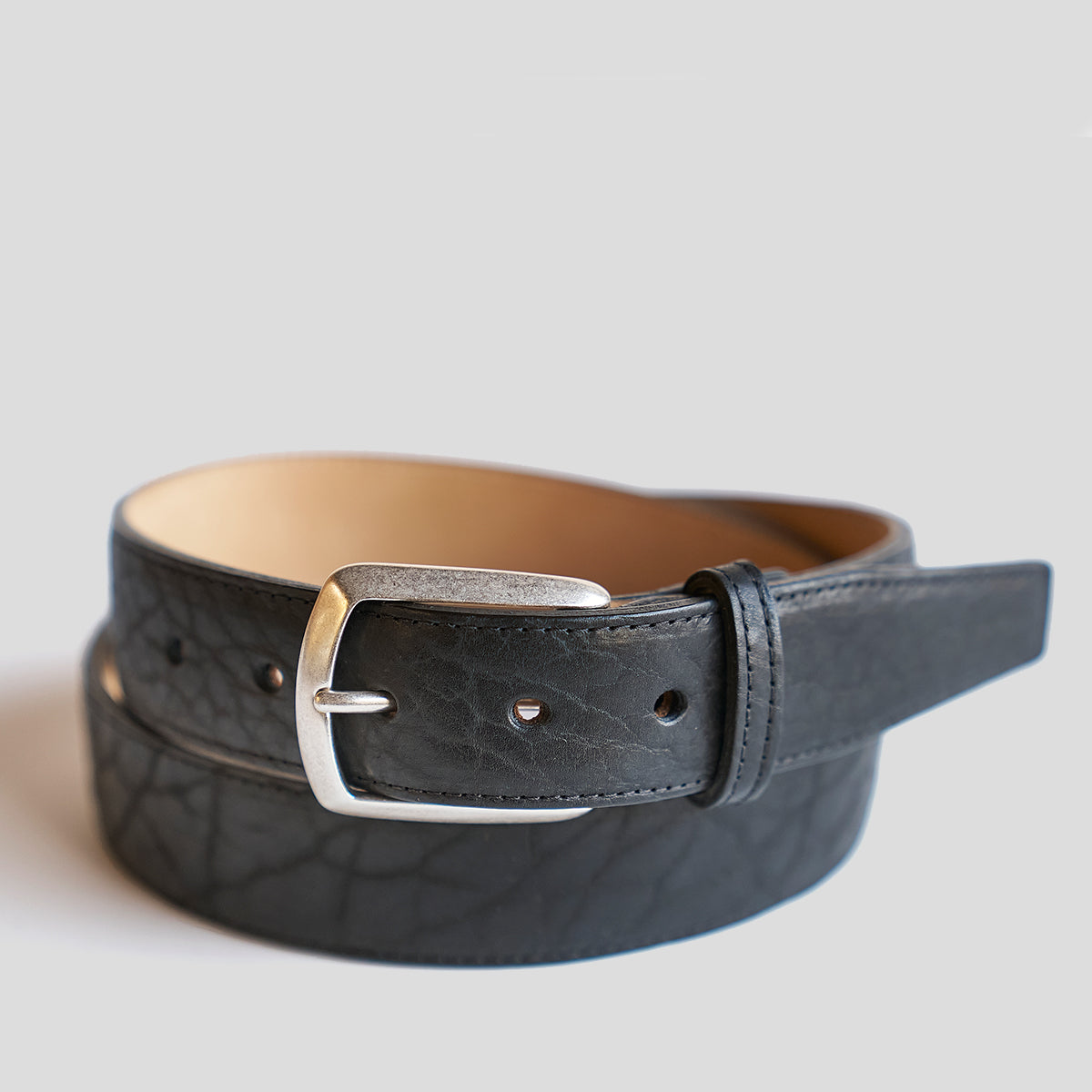 No.715 Executive Belt | Bison Black Nickel