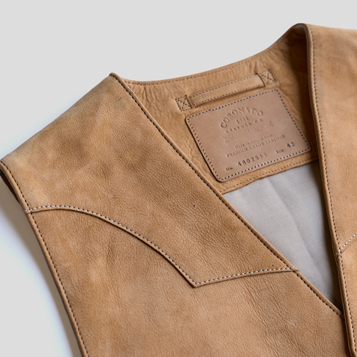 No.480 Fremont Vest | Nubuck Natural