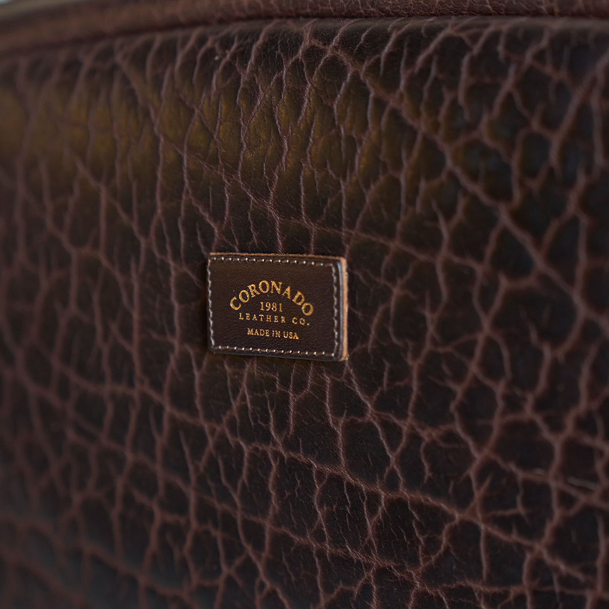 No.550 Weekender | LE Bison Dark Brown